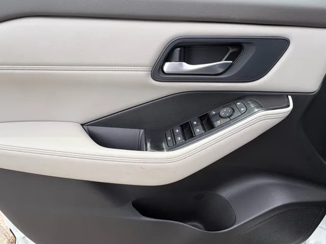 2023 Nissan Rogue SV - Photo 31