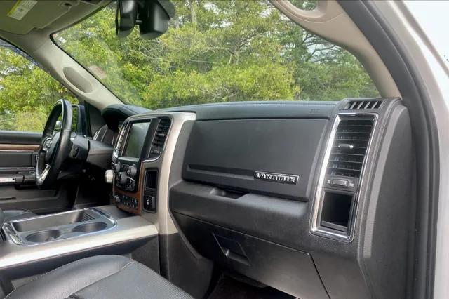 2017 RAM Ram 1500 Pickup Laramie - Photo 35