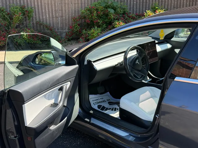 2018 Tesla Model 3 - Photo 22