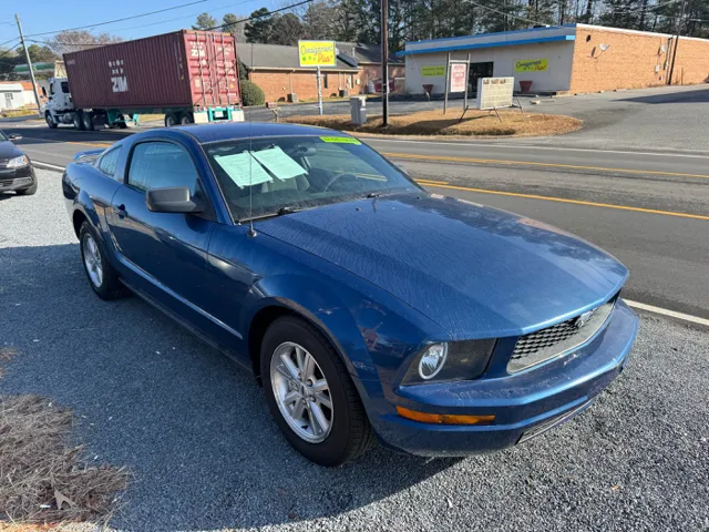 2006 Ford Mustang's photo