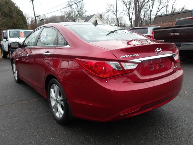 2012 Hyundai Sonata Limited photo 3