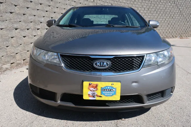 2010 Kia Forte EX - Photo 4