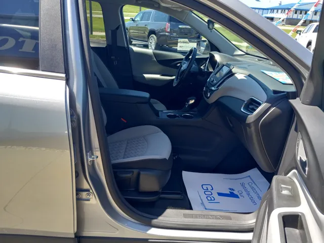 2024 Chevrolet Equinox LT - Photo 19