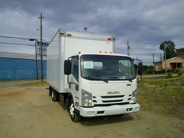 2017 Isuzu NPR HD - Photo 28