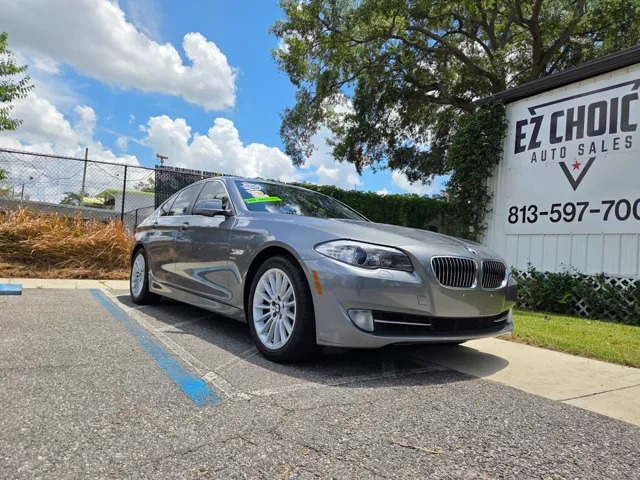 2012 BMW 5 Series's photo
