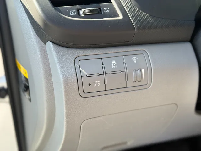 2014 Hyundai Accent GLS - Photo 17