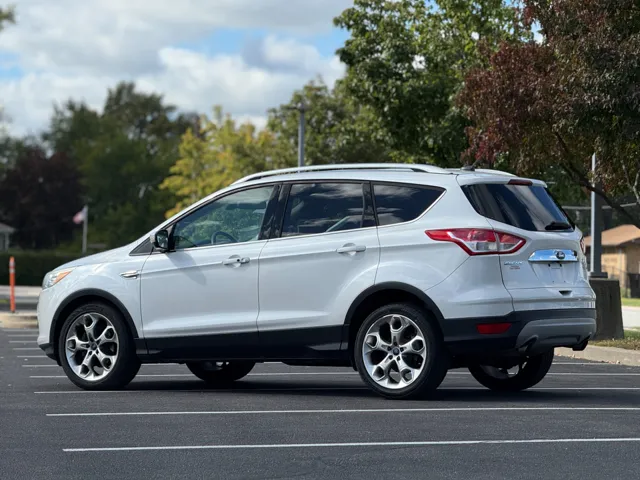 2014 Ford Escape Titanium photo 3