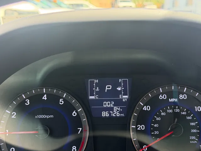 2017 Hyundai Accent 13