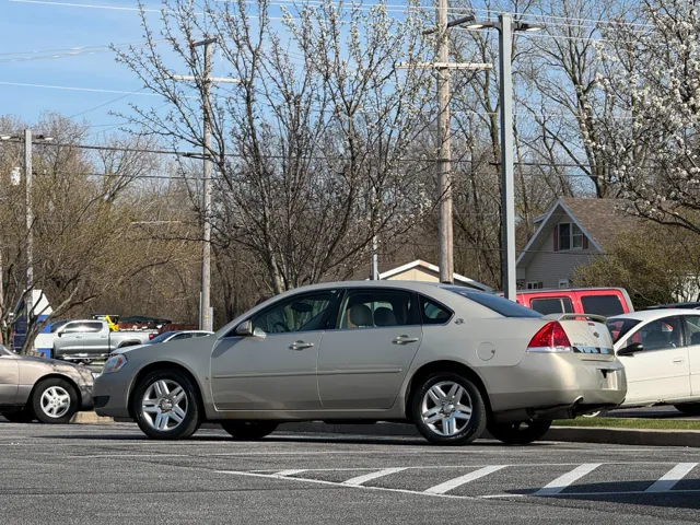 2008 Chevrolet Impala LT - Photo 11