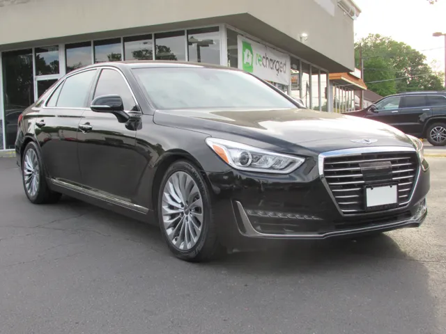 2019 Genesis G90 5.0 Ultimate AWD's photo