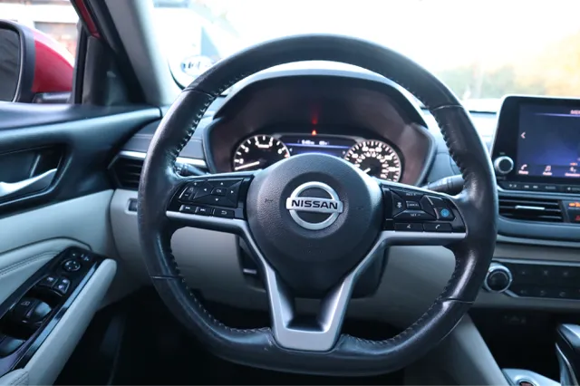 2022 Nissan Altima SV - Photo 14