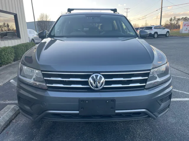 2018 Volkswagen Tiguan S photo 2