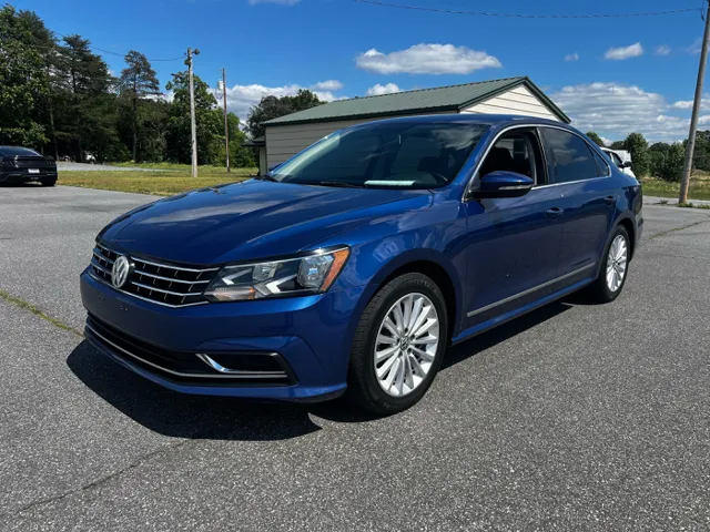 2017 Volkswagen Passat 1.8T SE Auto's photo