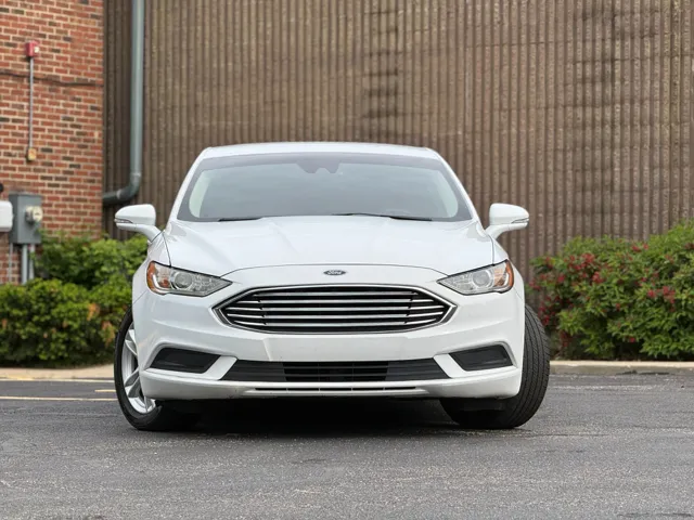 2018 Ford Fusion SE - Photo 8