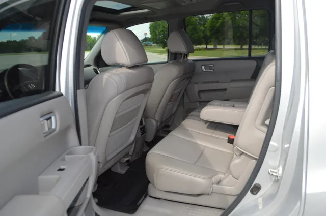 2011 Honda Pilot EX-L - Photo 21
