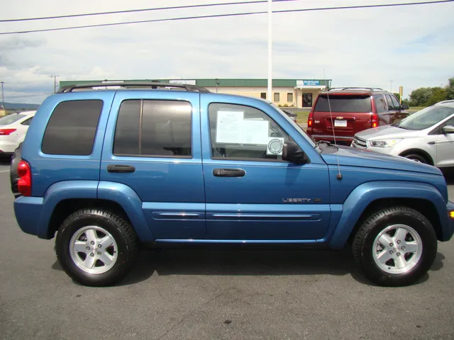 2003 Jeep Liberty LIMITED's photo