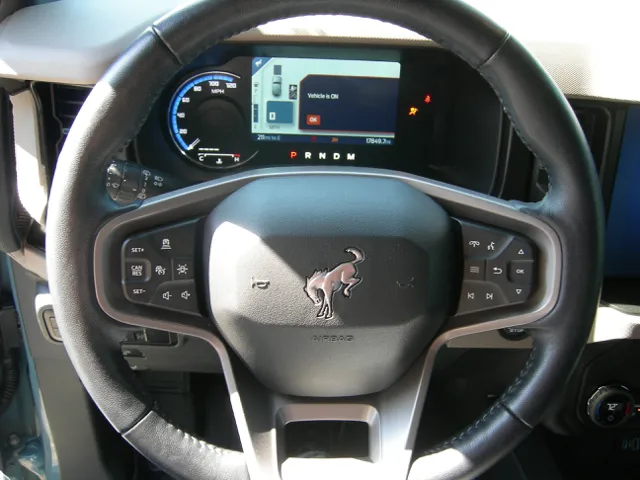 2023 Ford Bronco 4-Door Wildtrak - Photo 11