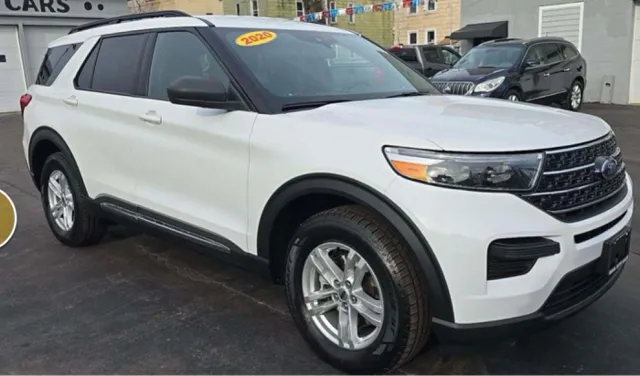 2020 Ford Explorer XLT's photo