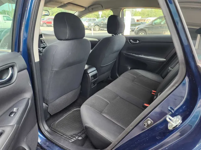 2017 Nissan Sentra S photo 12