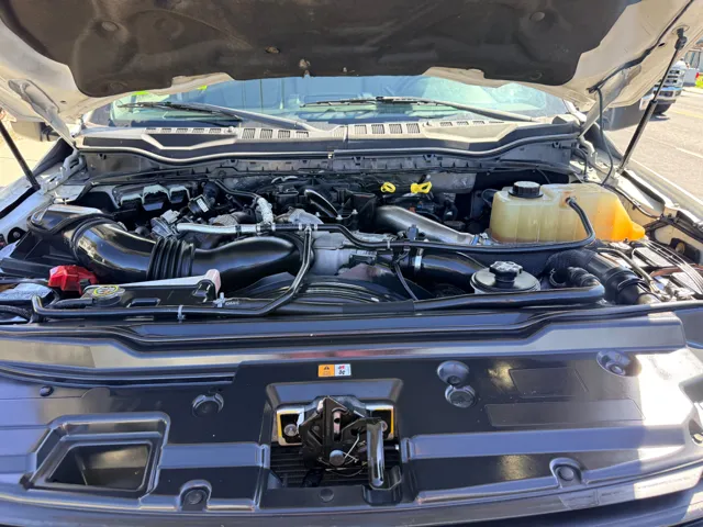 2017 Ford F-550 - Photo 11
