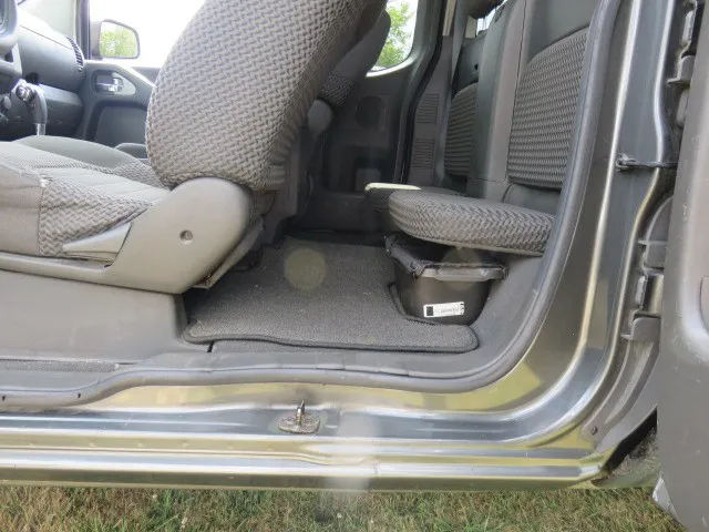 2008 Nissan Frontier SE King Cab photo 13