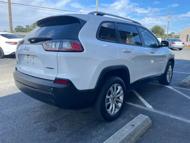 2020 Jeep Cherokee Latitude photo 4