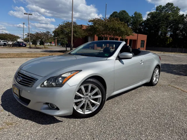 2011 INFINITI G Convertible