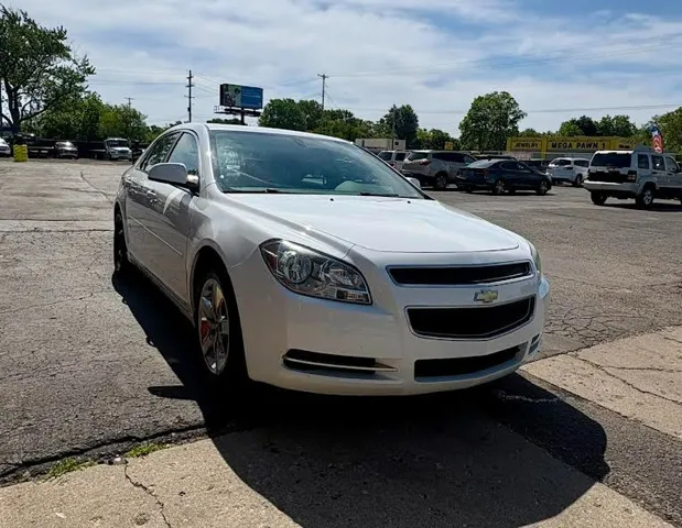2010 Chevrolet Malibu 1LT's photo