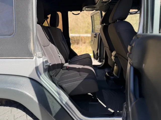 2014 Jeep Wrangler Unlimited Sport - Photo 29
