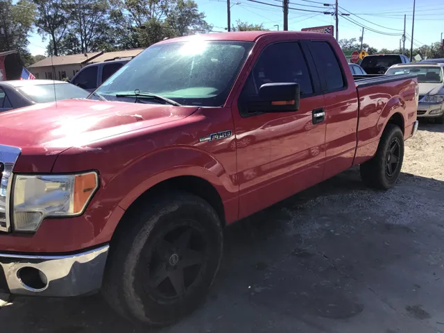 2010 Ford F-150 XLT's photo