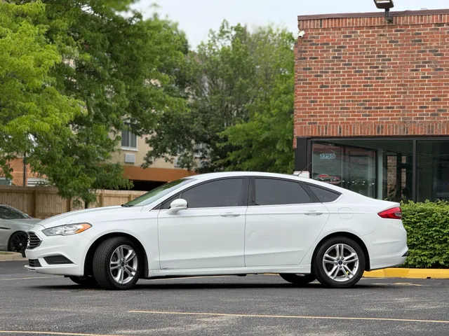 2018 Ford Fusion SE - Photo 13