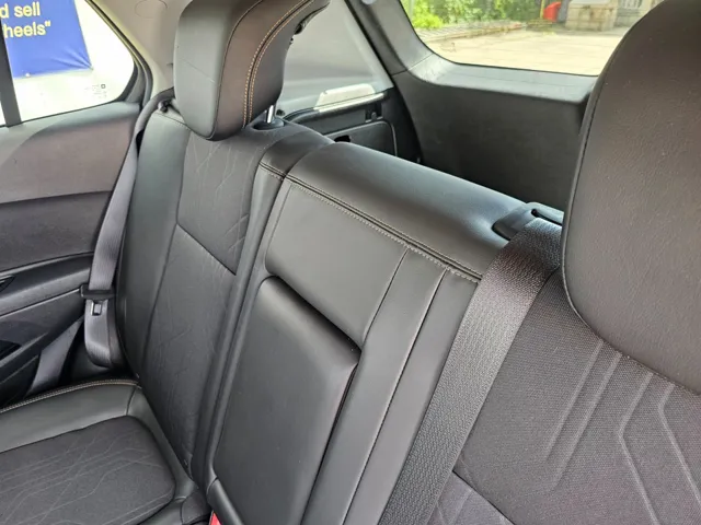 2020 Chevrolet Trax LT - Photo 10