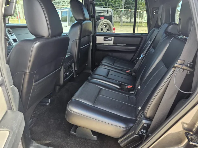 2016 Ford Expedition XLT - Photo 11
