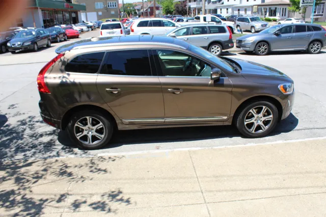 2015 Volvo XC60 Premier - Photo 8