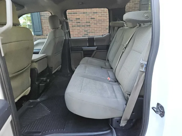 2017 Ford F-150 XLT photo 22