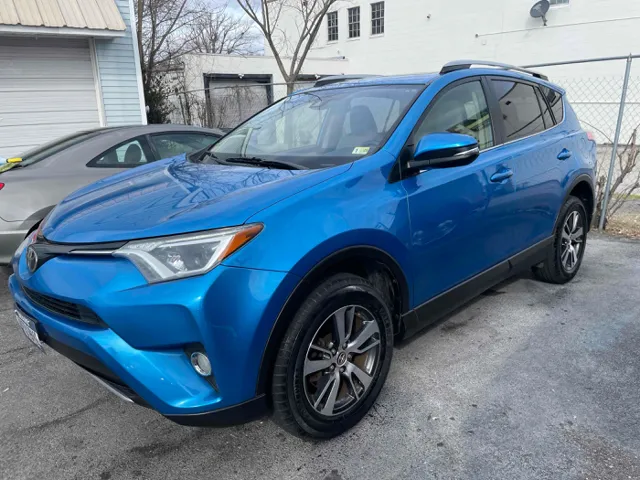 2017 Toyota RAV4 XLE