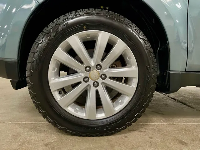 2011 Subaru Forester X Limited - Photo 16
