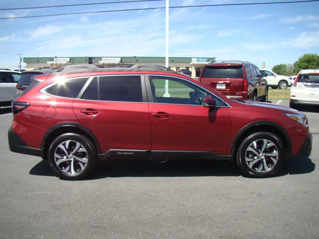 2021 Subaru Outback Limited's photo