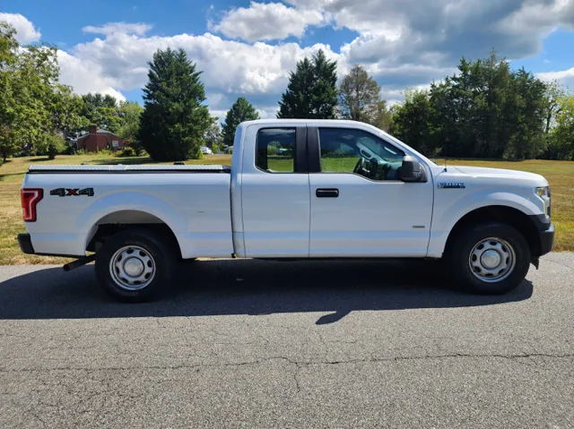 2017 Ford F-150 XL photo 4