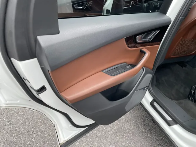 2019 Audi Q7 Premium Plus photo 17