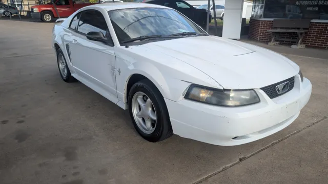 2003 Ford Mustang Standard
