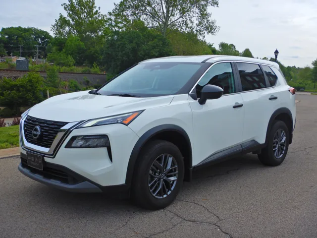 2023 Nissan Rogue S AWD's photo