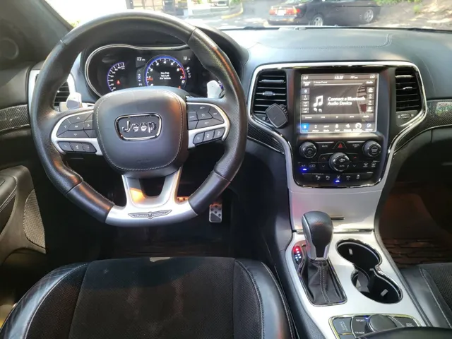 2018 Jeep Grand Cherokee Trackhawk - Photo 13