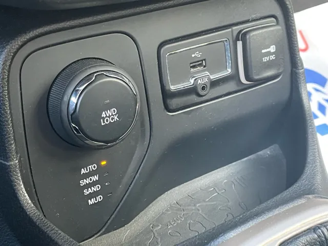 2016 Jeep Renegade Latitude - Photo 25