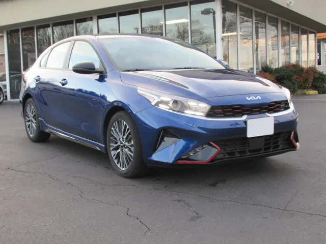 2024 Kia Forte GT-LINE's photo