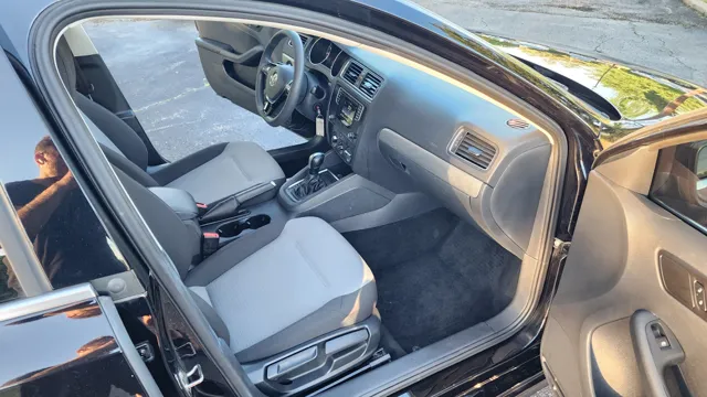 2017 Volkswagen Jetta S - Photo 13