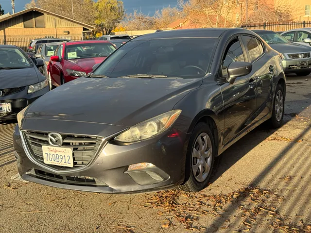 2014 Mazda MAZDA3 i Sport's photo