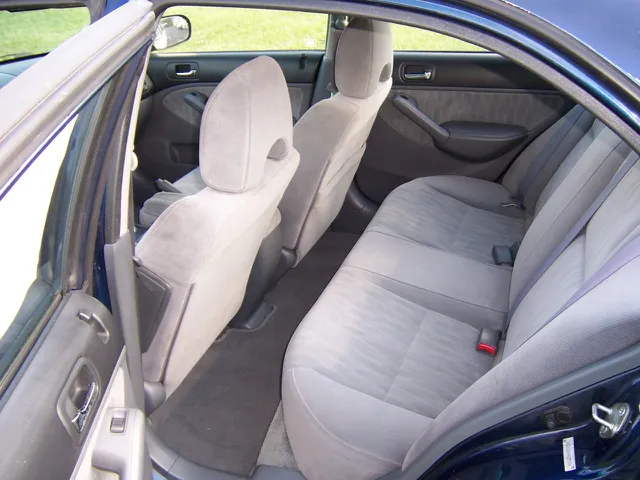 2004 Honda Civic LX - Photo 6