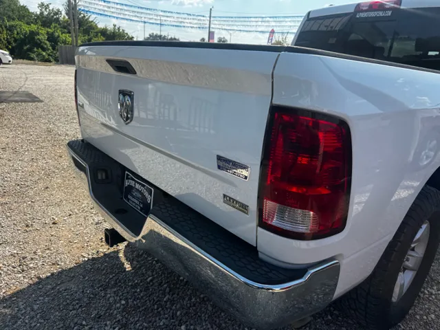 2013 Ram 1500 SLT photo 5