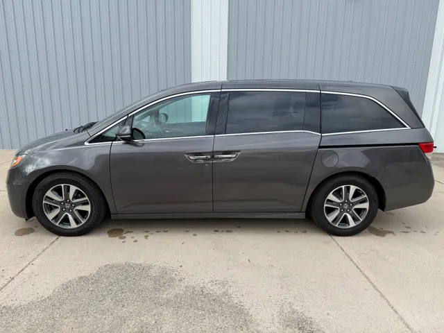 2014 Honda Odyssey Touring Elite's photo